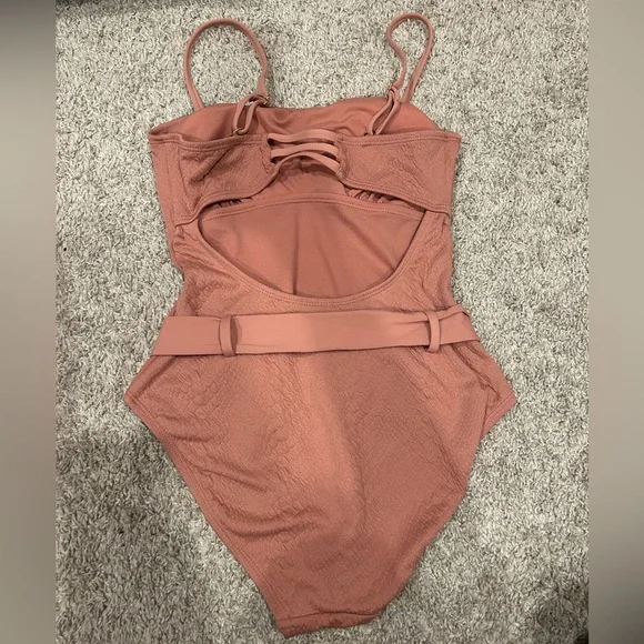 Pink one piece swim suit - Picture 2 of 4